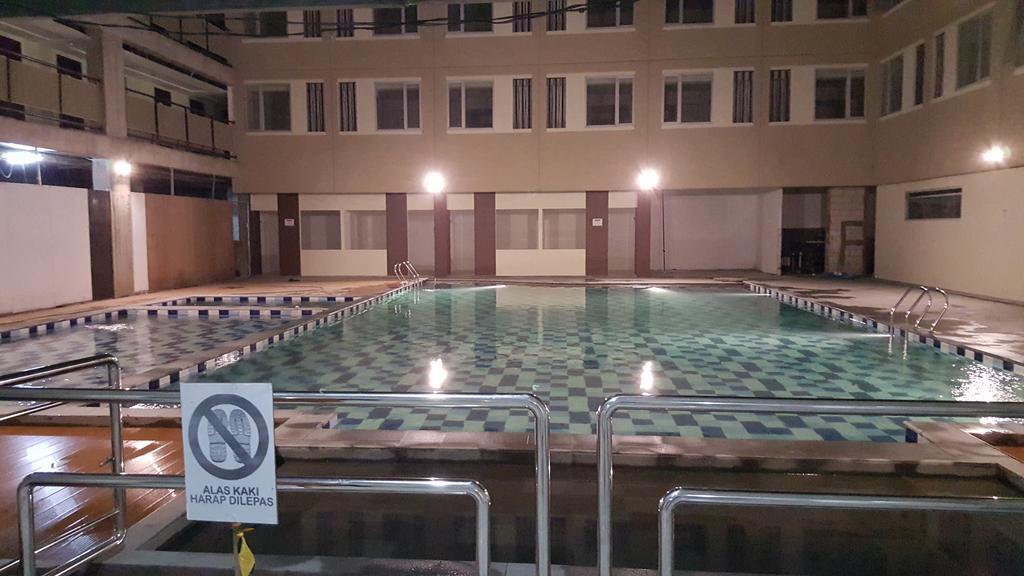 Reddoorz Apartment @ Emerald Towers Bandung Buitenkant foto