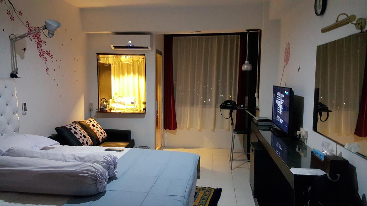 Reddoorz Apartment @ Emerald Towers Bandung Buitenkant foto