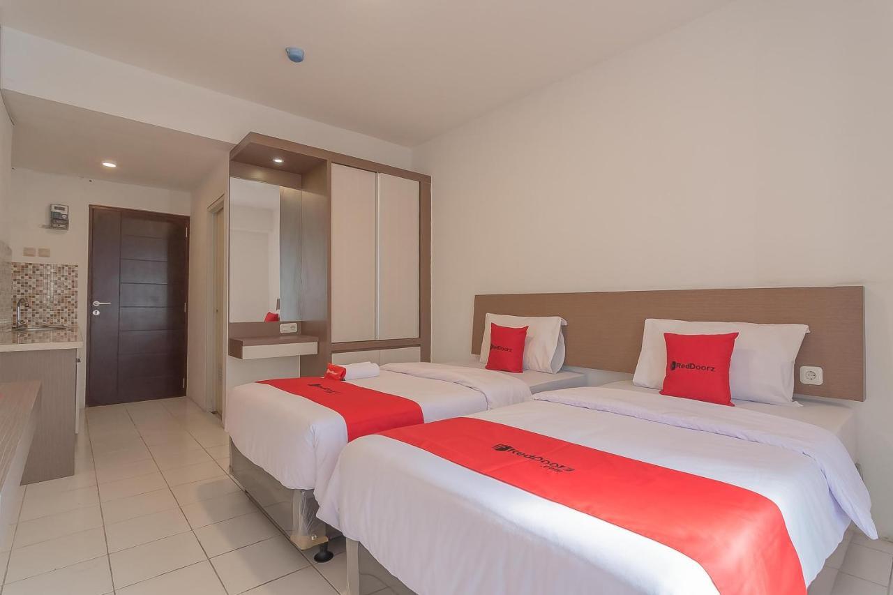 Reddoorz Apartment @ Emerald Towers Bandung Buitenkant foto