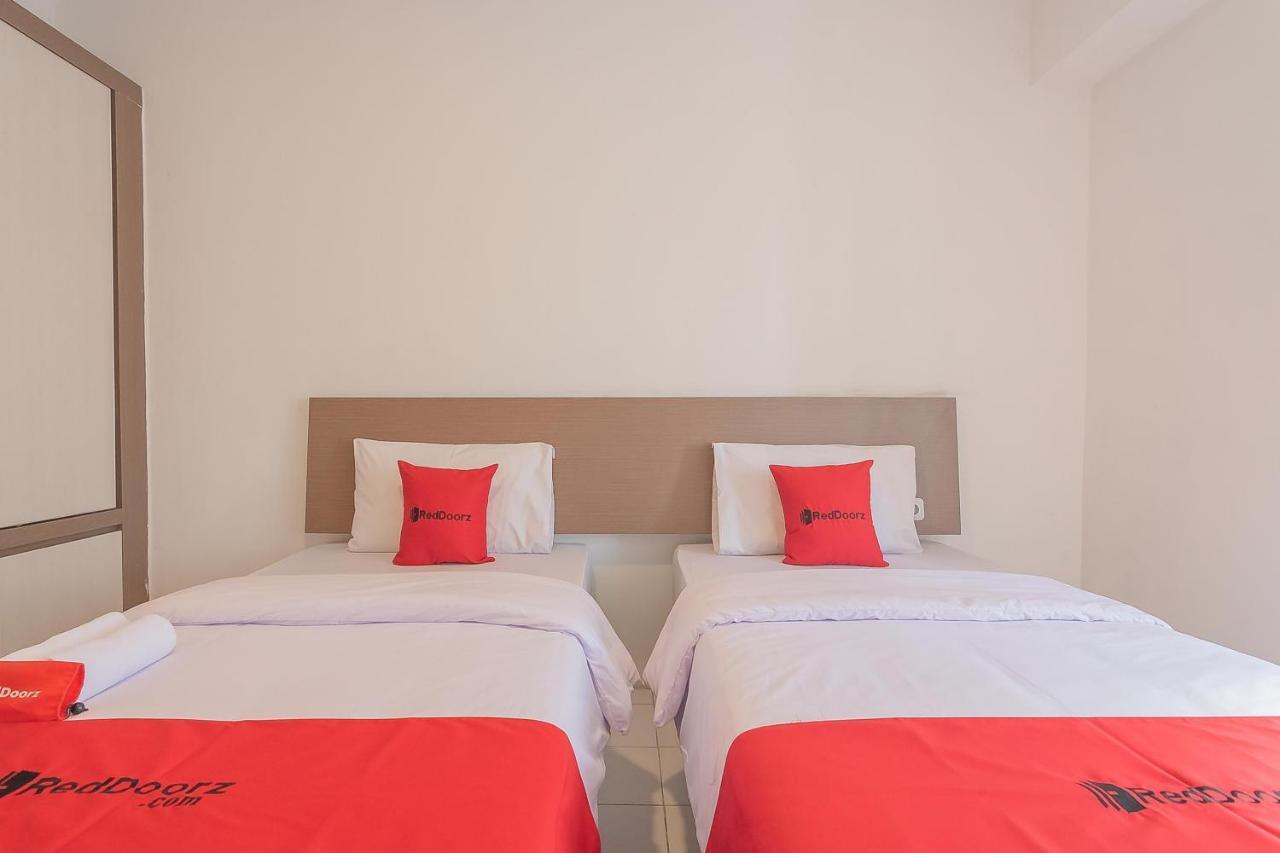 Reddoorz Apartment @ Emerald Towers Bandung Buitenkant foto