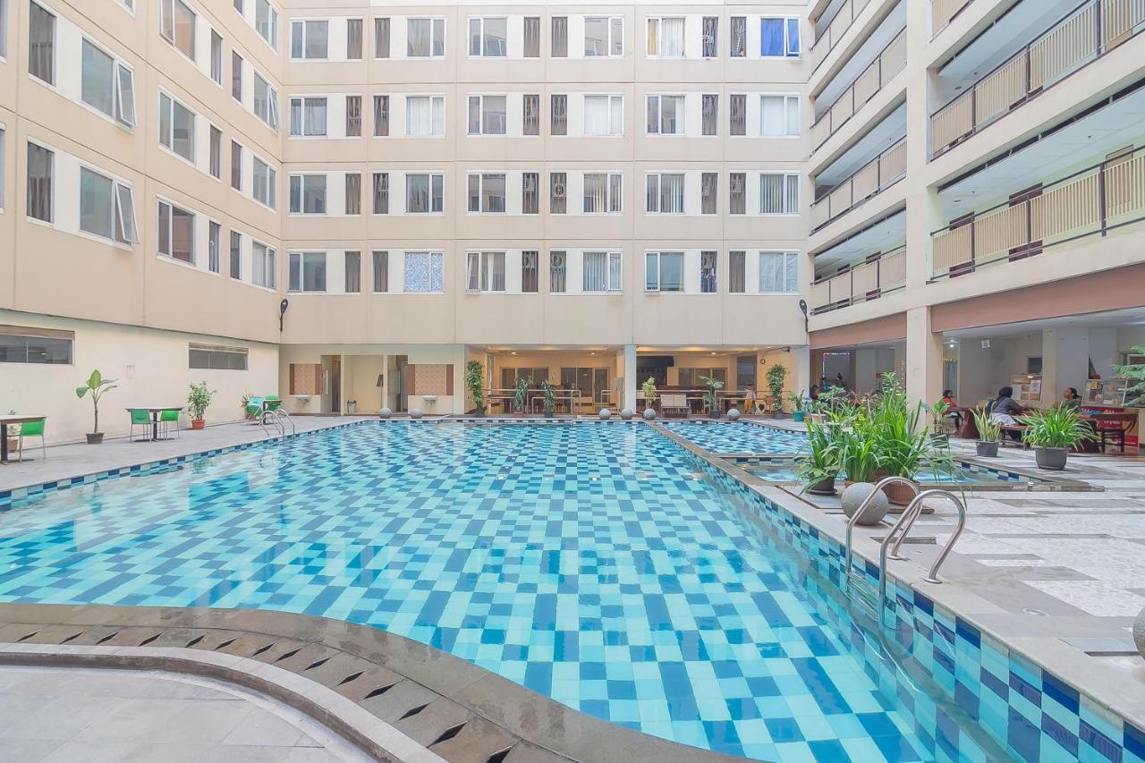 Reddoorz Apartment @ Emerald Towers Bandung Buitenkant foto