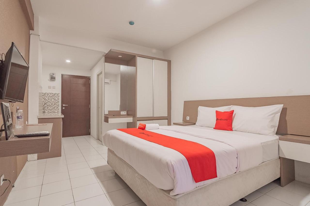 Reddoorz Apartment @ Emerald Towers Bandung Buitenkant foto