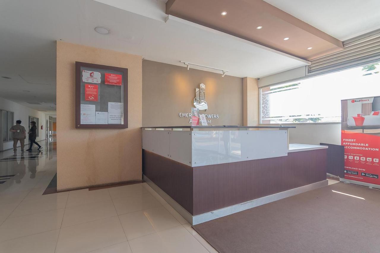 Reddoorz Apartment @ Emerald Towers Bandung Buitenkant foto