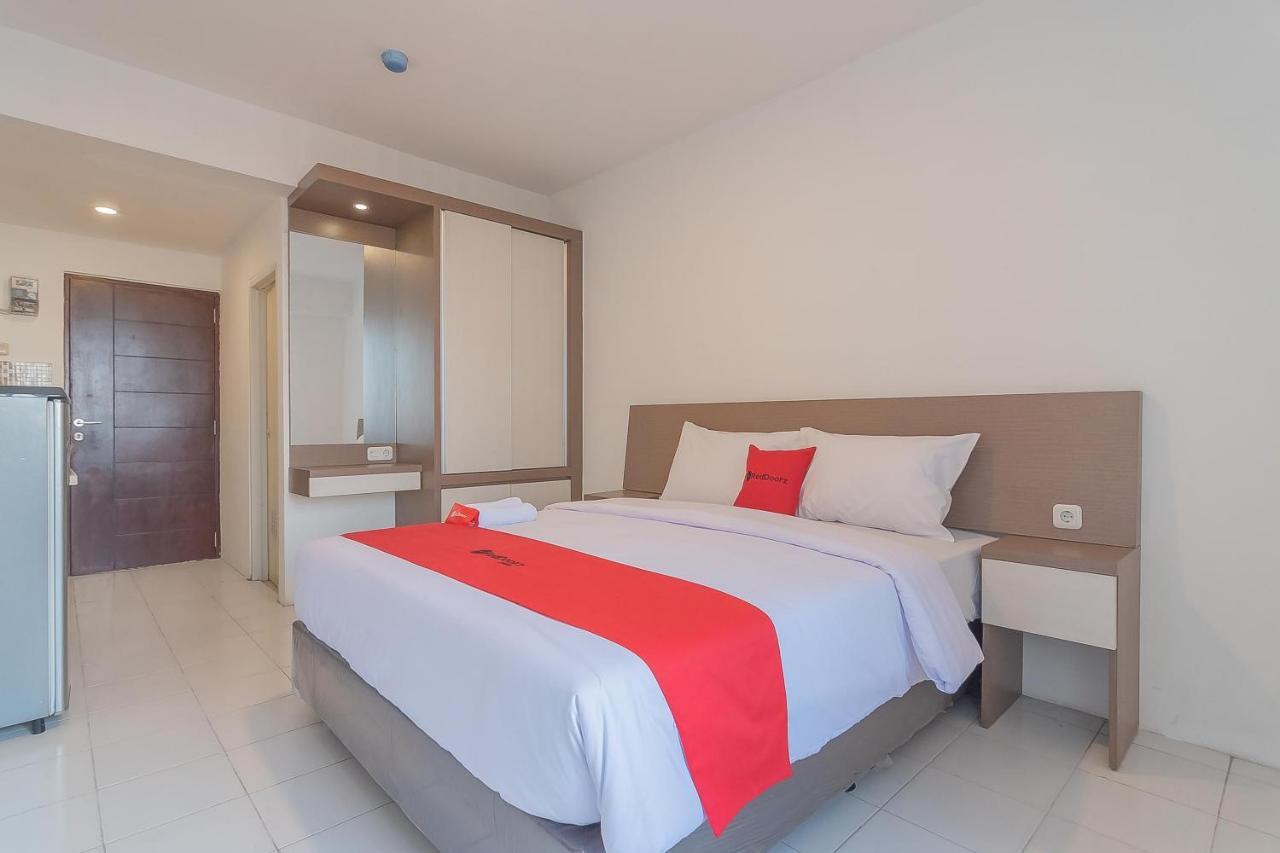 Reddoorz Apartment @ Emerald Towers Bandung Buitenkant foto